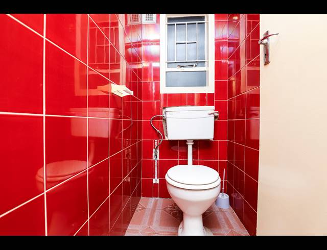 4 BEDROOM FREEHOLD FOR SALE IN NORTHCROFT